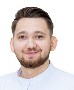 Ильдяков Дмитрий Евгеньевич стоматолог